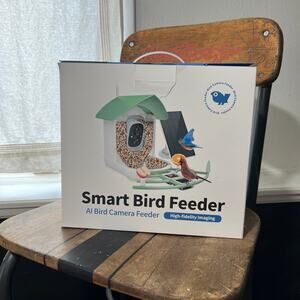AI bird camera feeder new in box